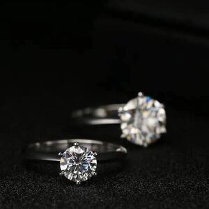 リング　指輪　レディース　豪華　1.5ct　シンプル　プレゼント