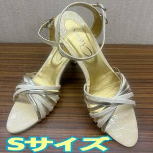 靴 ◆ ヒール サンダル ◆ Sサイズ 約２２．５㎝ クリームベージュ 系 x ゴールド ◆ レディース シューズ