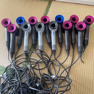 1円〜　ダイソン Dyson ヘアドライヤー HD03 HD01 ジャンク　Supersonic