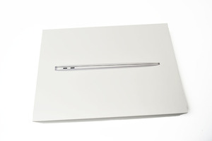 当日発送 Apple MacBook Air 13インチ A2179 2020　元箱のみ 中古品　10-1 シルバー　空箱 専用箱 化粧箱