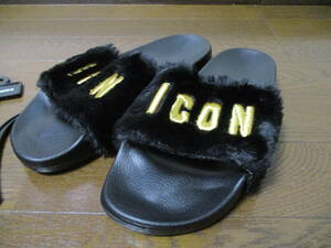 ☆DSQUARED2/ディースクエアード☆未使用 ICONロゴファーサンダル サイズ：19㎝～19.5㎝ BLACK×GOLD 夏 プール ビーチ