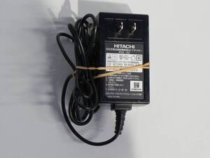 E6564(20) Y 【純正品】日立 PVA-02 21.5V 0.9A 充電式掃除機専用ACアダプタークリーナ(PV-BL3J PV-BL1J PVBL10G PV-BFL1 PV-BFL1) 