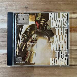 【 CD MILES DAVIS / THE MAN WITH THE HORN 】 CK 36790 / USA盤　中古CD　同梱可