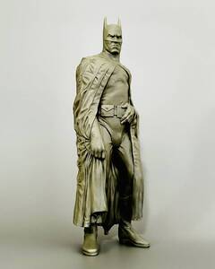 「アレックス・ロス版 バットマン（Alex Ross BATMAN）」レジン製モデル（メーカー不明）