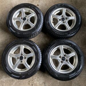 【溝アリ】スタッドレスタイヤ 4本セット 175/70R14 YOKOHAMA 14×5.5J +39 4穴 PCD100 アクア パッソ ヴィッツ マーチ ソリオ フィット 等