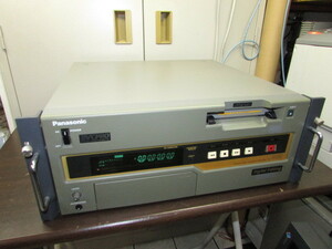 【YHA0263】★Panasonic 業務用DVCPROデジタルビデオカセットレコーダー AJ-D450 Digital Video Cassette Recorder 通電確認のみ★中古