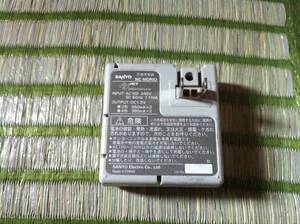 SANYO eneloop　急速充電ACアダプター　NC-MDR02