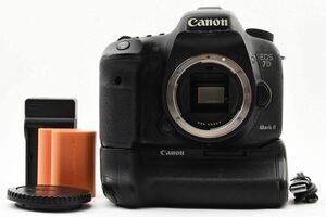 CANON キャノン EOS 7D Mark II & BG-E16 バッテリーグリップ付 カメラ #9392