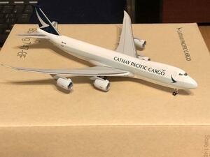 1/400 Cathay Pacific公式モデル Cathay Cargo(キャセイ航空）B747-8F