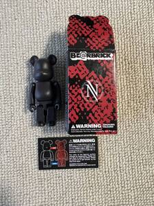 希少 美品 台湾限定 ベアブリック INVINCIBLE 100% メディコムトイ BE@RBRICK MEDICOM TOY WWT