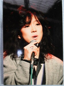 【懐かしの昭和アイドル　生写真】　★ 中森明菜 ★ 　昭和レトロ　レア　お宝 4026