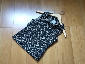 シビラ　Sybilla　刺繍入りブラウス　ノースリー　黒×ベージュ　Mサイズ　インナー付き　透け感　日本製　トップス