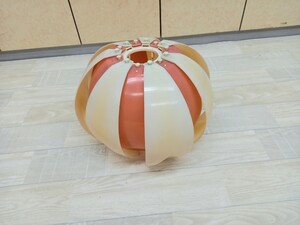 昭和レトロ MITSUBISHI 照明器具用品 花型？ 傘のみ おしゃれ アンティーク 中古 保管 現状品 k1190