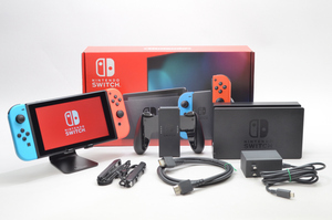 [中古]Nintendo Switch 本体 2019 Joy-Con(L)ネオンブルー/(R)ネオンレッド HAD-S-KABAA 外観ランクB