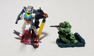 ガンダム ビネットコレクション 2種 ガンダム ザク 今倒さなければならない敵は、シャアじゃない！ Sフィールドに、MS隊を集中させい！