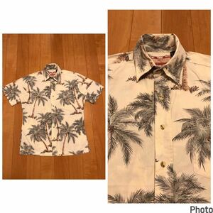 良品☆HAWAII.USA製／RJC サイズS大き目.日本M並 半袖シャツ型アロハシャツ　裏使い生地・パームツリー.椰子の木総柄 リバースプリント！