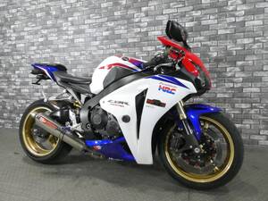 ☆ホンダ　ＣＢＲ１０００ＲＲ　スペックＡマフラー　オーリンズサス　社外ステップ　大阪から　大西商会