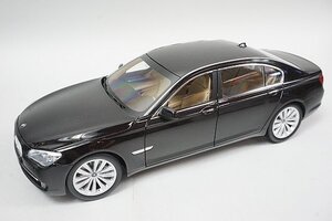 Kyosho 京商 1/18 BMW 750Li (F02) ルビーブラック 08781RB