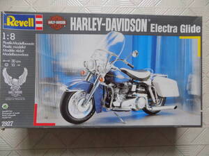 HARLEY-DAVIDSON Electra Glide (Revell 1/8 Scale Plastic modelkit 7927 )