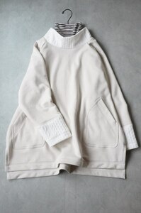 ハンドメイド♪薄いベージュ色cotton混ニット♪裏起毛cotton♪タートル重ね着トップス♪