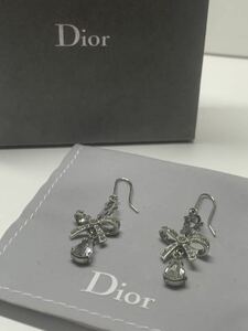 O【売り切り】Christian Dior クリスチャンディオール ラインストーン リボン ピアス 