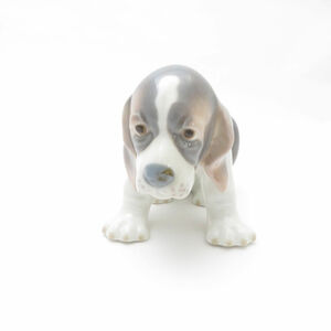 LLADRO リヤドロ 1071 むじゃきなビーグル おすわりして フィギュリン 犬 置物 陶器人形 オブジェ インテリア SU9209D2