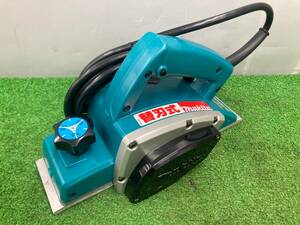 【中古品】makita(マキタ) 82㎜カンナ 替刃式 1900BA　ITDDBZUDM3UK