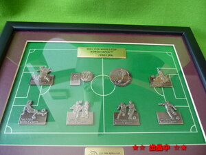 限定品★FIFAワールドカップ 2002年日韓大会ピンズセット バッジ