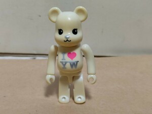 希少。レア！MEDICOM TOY BE@RBRICK 100% YOKOHAMA WAKER 横浜ウォーカー　8周年 8thANNIVERSARY 非売品