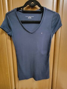 TOMMY HILFIGER　Tシャツ　レディース