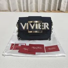 Roger Vivier ロジェヴィヴィエ　ロゴ チェーン ショルダーバッグ