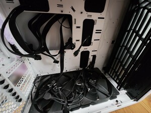 Fractal design torrent white tg ゲーミングPC PCケースthermaltake