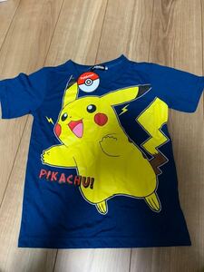 ポケモン　Tシャツ　130 半袖　ピカチュウ 青色　男の子