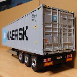 1/24 大型コンテナトレーラー MAERSK マースク ソリド製ダイキャスト製ミニカー