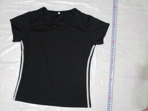 黒　Tシャツ　新品　タグ付き　未使用　