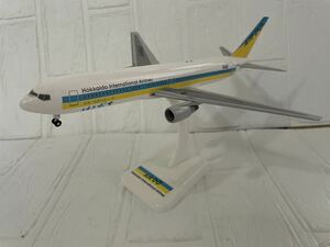 【ジャンク品】 1/200 ホーガン B767-300ER AirDoプラモデル 模型 Hogan JA98AD