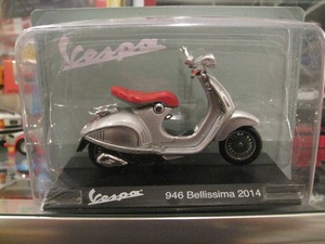 ★海外販売イタリアエデイコラ1/18ベスパ Vespa 946 ベリッシマ2014 タンデムシート仕様☆彡