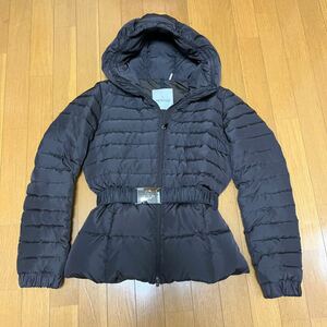 MONCLER レディースダウンジャケット 2