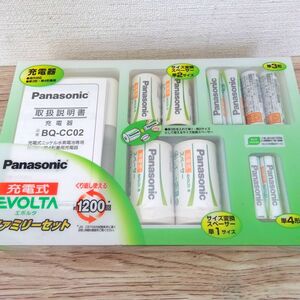 長期保管品 未使用 Panasonic パナソニック EVOLTA エボルタ 充電式 電池 ファミリーセット K-KJQ02S22B/D 926-8