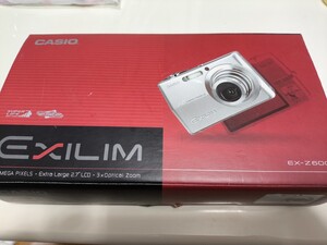 CASIO EXILIM カシオ デジタルカメラ コンパクトデジタルカメラ エクシリム デジカメ シルバー　EX-Z600