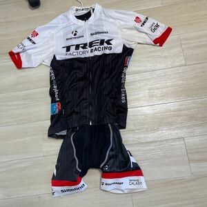 トレック　ファクトリー　レーシング　TREK FACTORY RACING サイクル　ジャージ　ビブパンツ　上下セット　サイズともにLサイズ