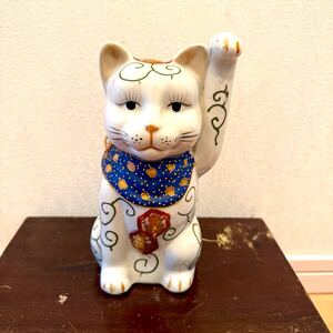 伊万里焼 招き猫 商売繁盛 厄除 置物 縁起物 アンティーク 金彩色絵 左手 昭和レトロ 商売繁盛 陶器 招福 置物 開運 猫