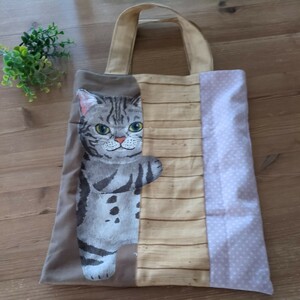 ハンドメイド・A4トートバッグ 手提げバッグ ぺたんこバッグ ネコ 猫 ねこ ③