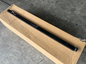 【アウトレット品】THULE SQUAREBARSYSTEM 7123 スーリー スチールスクエアバー TH7123　127cm 2本セット エンドキャップ付き TH769後継品