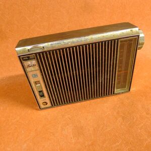 k★566 ジャンク TOSHIBA RADIO IC-310B 昭和レトロ オブジェ/60