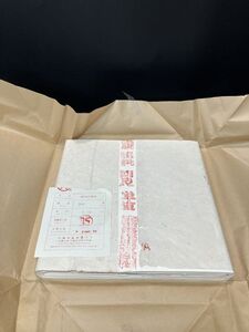 未使用【紅星牌 1996年】書道紙 条幅 半切 100枚 潔白 白 揀選 玉版 1.3kg 中国 棉料単宣 宣紙 中国宣紙 単宣 四尺 書画紙 画仙紙 (8098)