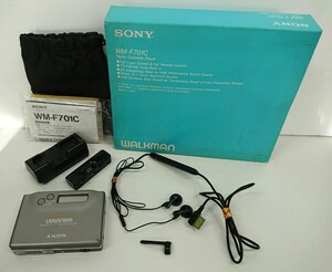 オーディオ/ジャンク/SONY　WM-F701C　チタン/WALKMAN/動作不可/元箱入り 付属品多数【A025】