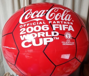 コカコーラ 大きい ビーチボール 110cm FIFAワールドカップ2006