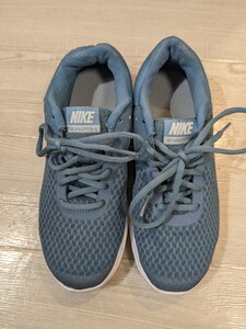 【w387】 NIKE ナイキ レディーススニーカー ランニングシューズ 23.5cm ブルー系