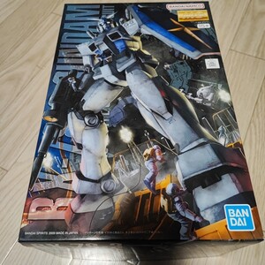 MG 1/100 RX-78-3 G-3ガンダム Ver.2.0 (機動戦士ガンダム) プラモデル バンダイ 【未組立】